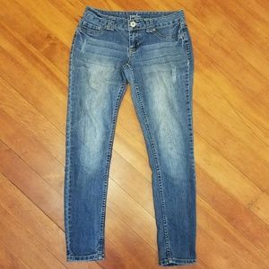 💥Jade Jeans. Size 7/8.